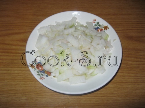 салат из горбуши - лук