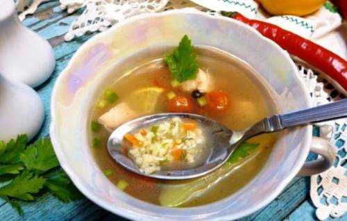 Рыбный суп из форели с пшеном